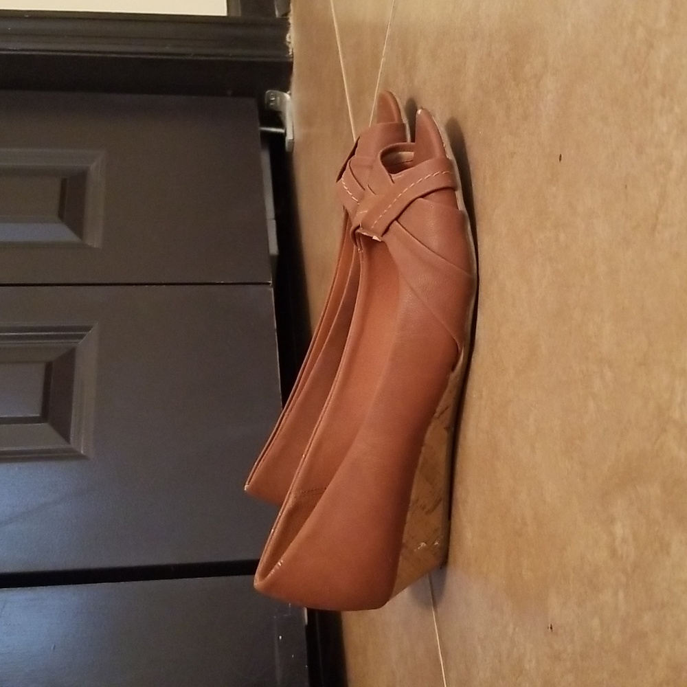 Brown Dexflex Comfort Heels